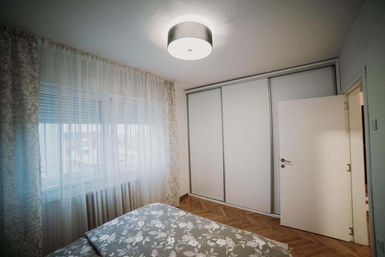 Modern Apartment Нови-Сад Экстерьер фото